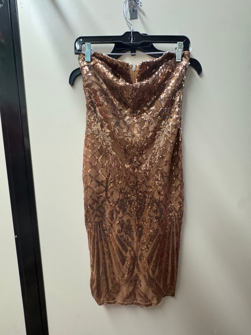 Vist Large View of Product Image Which is Used Unbranded Short Special Occ Dress S-4/6