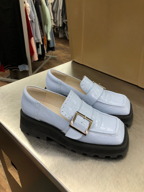 Vist Large View of Product Image Which is Used Intentionally Flats 7