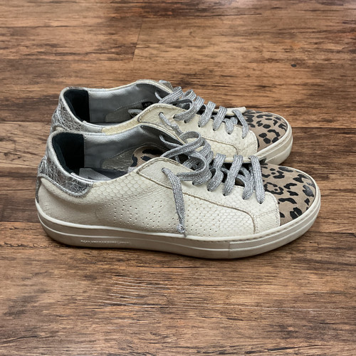 Vist Large View of Product Image Which is Used P448 Casual Shoes 9.5