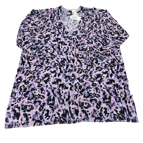 Vist Large View of Product Image Which is Used Torrid Lightweight Sweater 5X-26