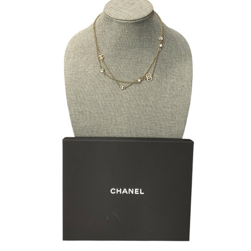 Vist Large View of Product Image Which is Used Chanel Necklace