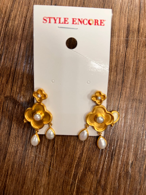 Vist Large View of Product Image Which is Used Julie Vos Earrings