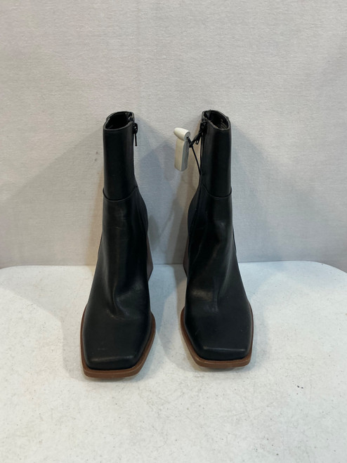 Vist Large View of Product Image Which is Used Unbranded Ankle Boots 8.5
