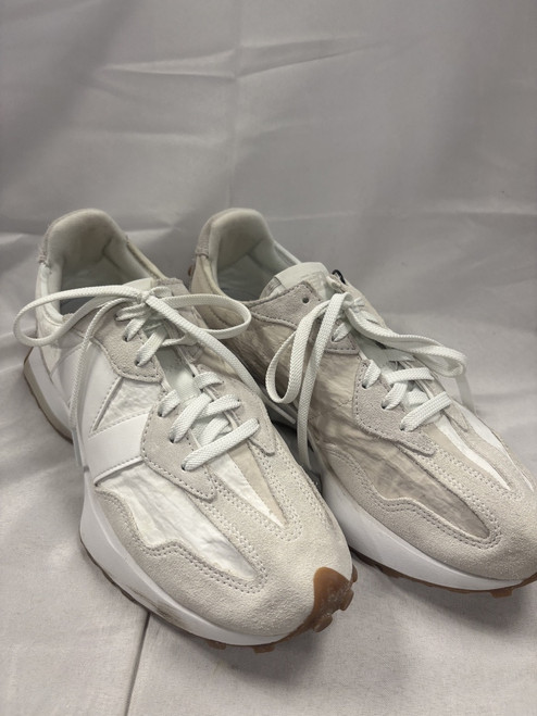 Vist Large View of Product Image Which is Used New Balance Performance Shoes