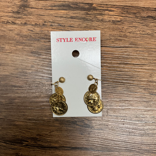 Vist Large View of Product Image Which is Used No Brand Earrings