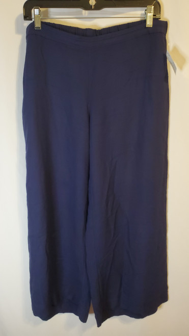 Vist Large View of Product Image Which is Used Lilly Pulitzer Casual Pant 10-30