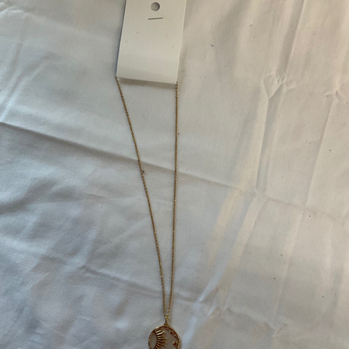 Vist Large View of Product Image Which is Used Unbranded Necklace