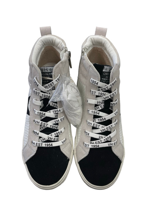 Vist Large View of Product Image Which is Used Vintage Havana Casual Shoes 8.5