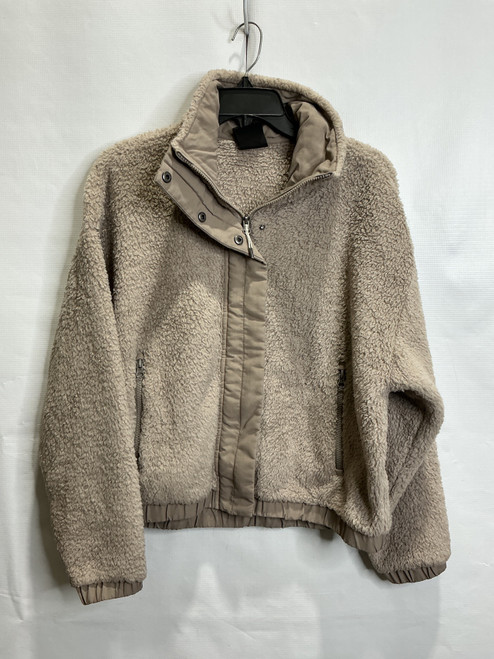 Vist Large View of Product Image Which is Used Vuori Short Light Jacket M-8/10