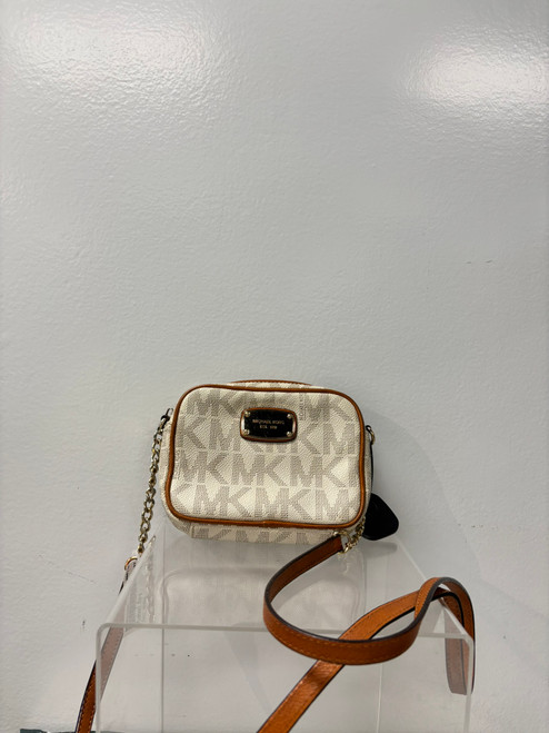 Vist Large View of Product Image Which is Used Michael Kors Small Handbag