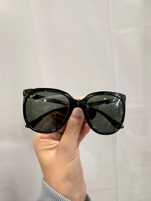 Vist Large View of Product Image Which is Used Ray-Ban Sunglasses