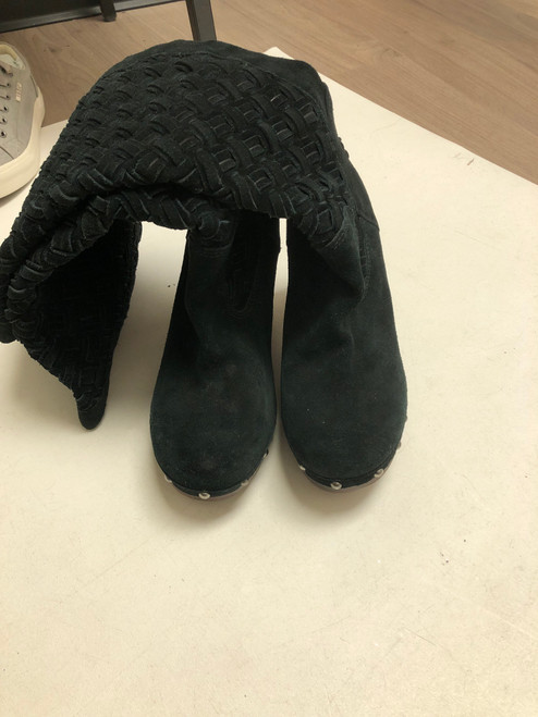 Vist Large View of Product Image Which is Used Unbranded Tall Boots 8