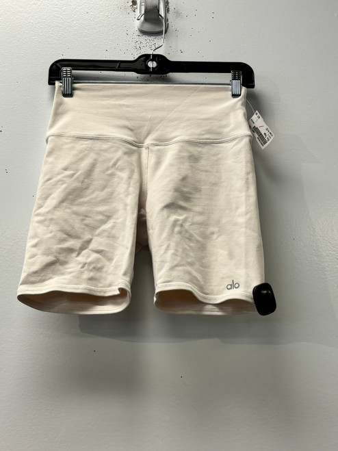 Vist Large View of Product Image Which is Used Alo Yoga Shorts 4-27