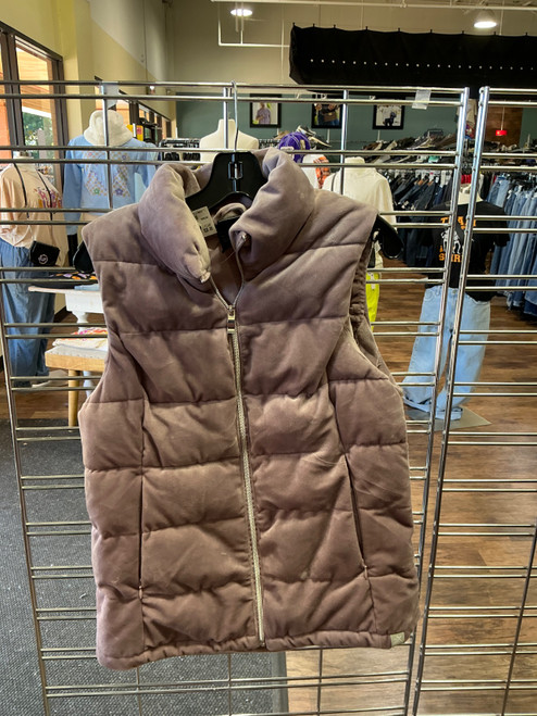Vist Large View of Product Image Which is Used Unbranded Lightweight Vest M-8/10