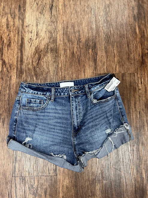 Vist Large View of Product Image Which is Used Unbranded Shorts L 12-14/31-32