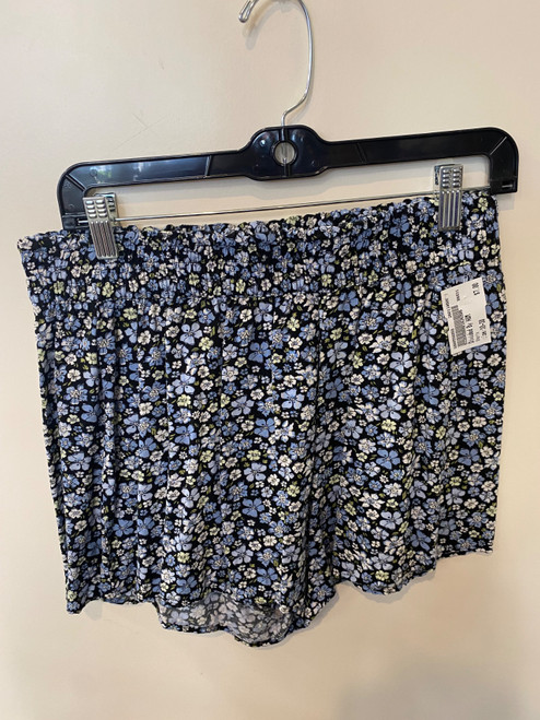 Vist Large View of Product Image Which is Used Divided By H&M Shorts 10-30