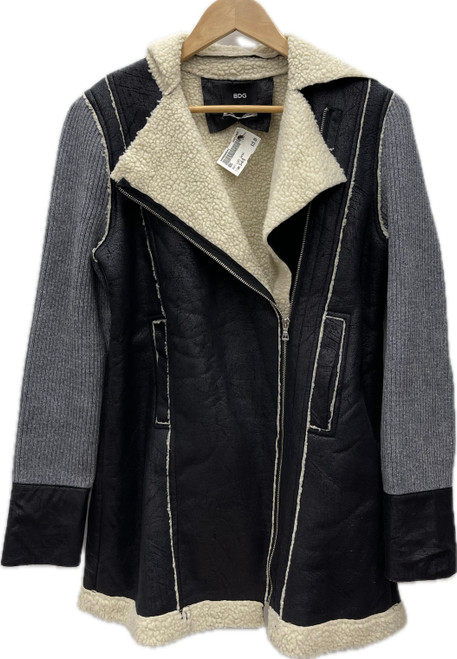 Vist Large View of Product Image Which is Used BDG Short Light Jacket S-4/6