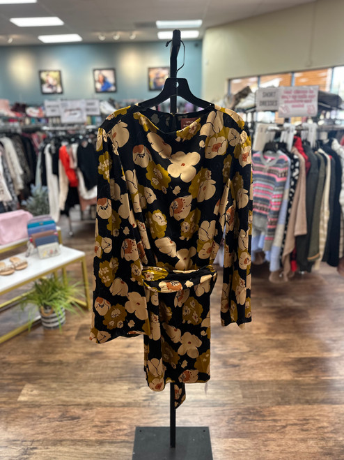 Vist Large View of Product Image Which is Used Reformation Short Dress F XL-16