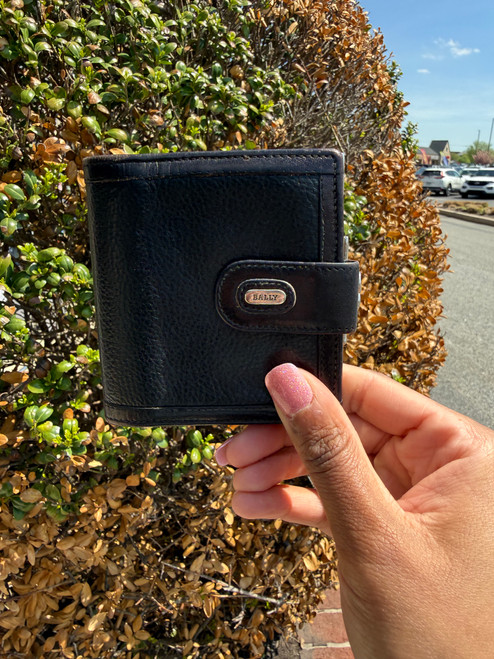 Vist Large View of Product Image Which is Used Bally Leather Wallet