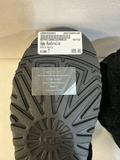 Vist Large View of Product Image Which is Used Ugg Australia Ankle Boots 7