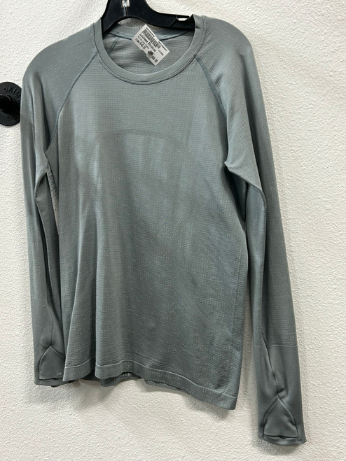 Vist Large View of Product Image Which is Used Lululemon Athletica Active Long Sleeve M-8/10