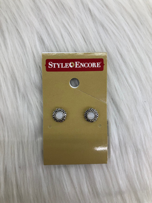 Vist Large View of Product Image Which is Used Clear Stud Earrings