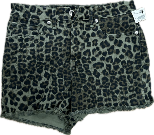 Vist Large View of Product Image Which is Used Unbranded Shorts 4-27