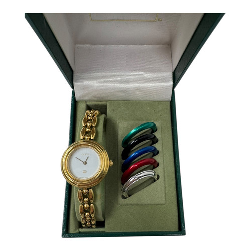Vist Large View of Product Image Which is Used Gucci Vintage Interchangeable Bezel Watch