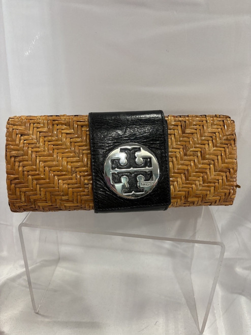 Vist Large View of Product Image Which is Used Tory Burch Wicker Clutch