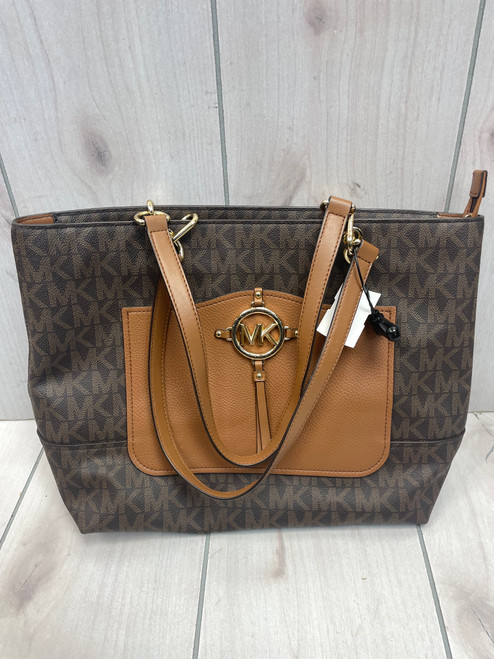 Vist Large View of Product Image Which is Used Michael Michael Kors Xlarge Handbag
