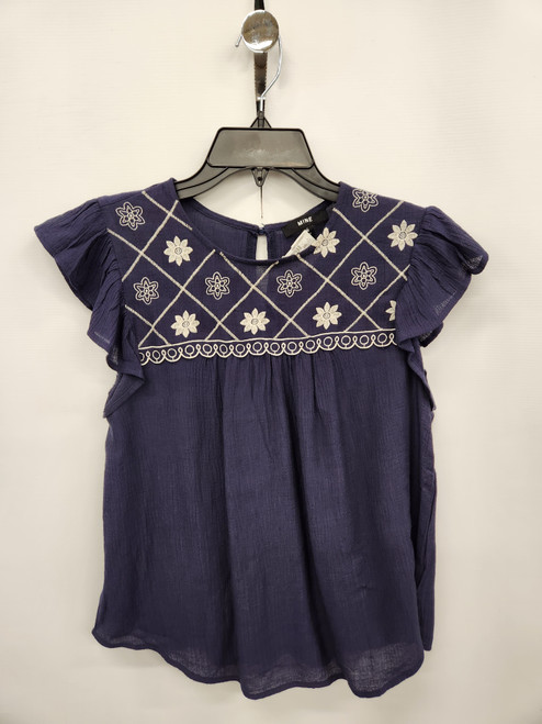 Vist Large View of Product Image Which is Used Mine Sleeveless Top M-8/10