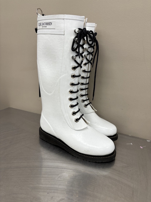 Vist Large View of Product Image Which is Used White Isle Jacobsen-Hornbaek Outerwear Boots 7