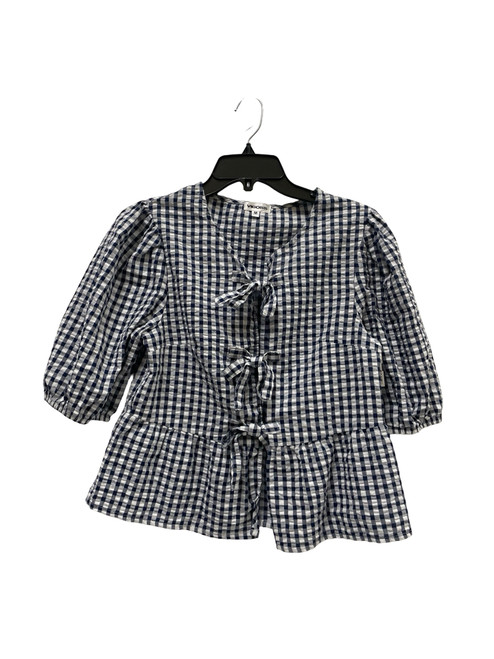 Vist Large View of Product Image Which is Used Vigoss Short Sleeve Top M-8/10