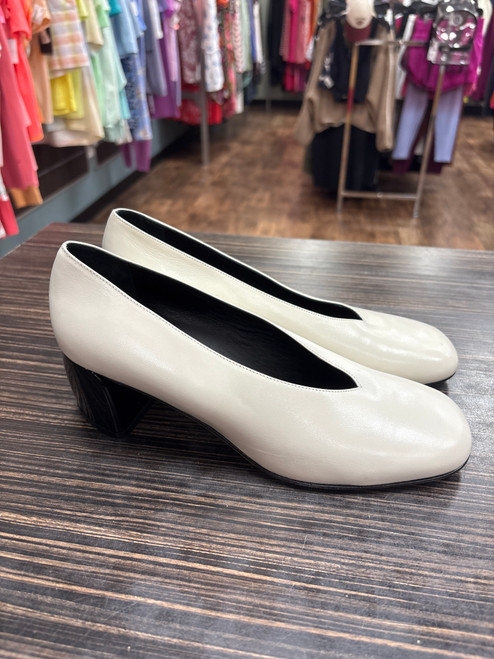 Vist Large View of Product Image Which is Used Tibi Low Heels 9.5