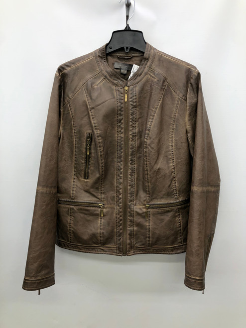 Vist Large View of Product Image Which is Used Suzy Shier Short Light Jacket L-12/14