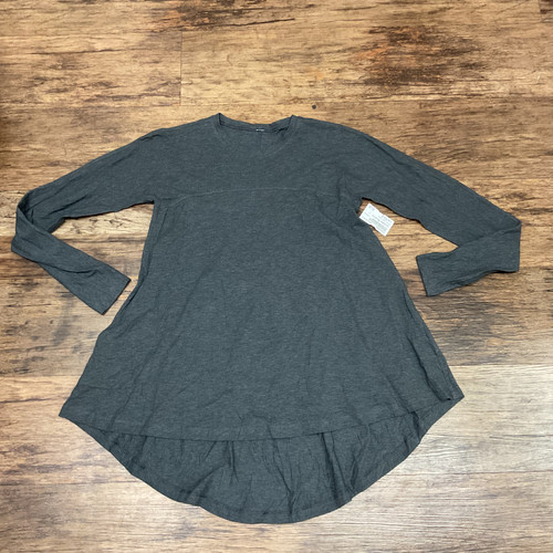 Vist Large View of Product Image Which is Used Lululemon Athletica Active Long Sleeve M-8/10