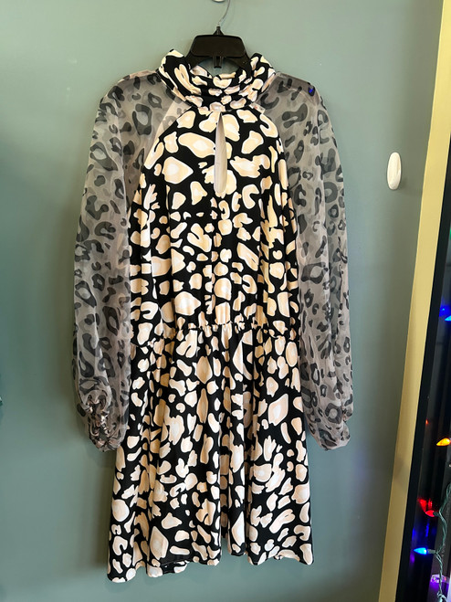 Vist Large View of Product Image Which is Used Ashley Stewart Short Dress F 4X-24