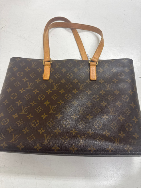 Vist Large View of Product Image Which is Used Louis Vuitton Large Leather Handbag