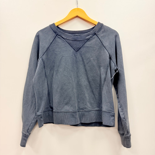 Vist Large View of Product Image Which is Used Lululemon Athletica Active Sweatshirt S-4/6