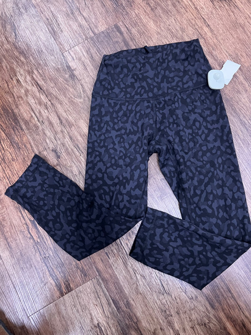 Vist Large View of Product Image Which is Used Lululemon Athletica Active Capri 4-27
