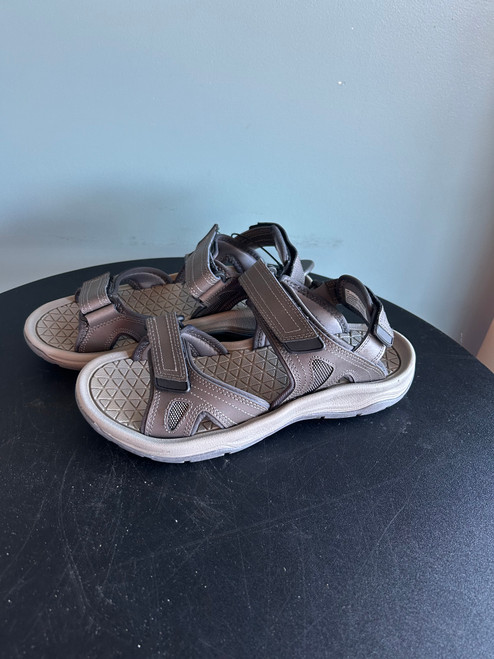 Vist Large View of Product Image Which is Used Eddie Bauer Mens Sandals 9