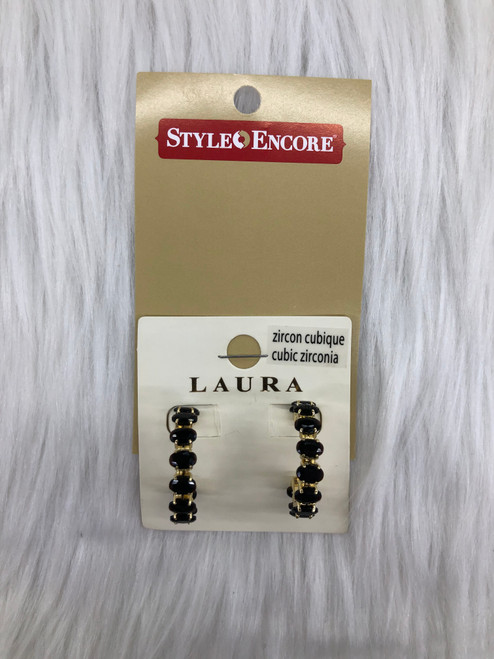 Vist Large View of Product Image Which is Used Laura Earrings