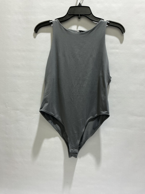 Vist Large View of Product Image Which is Used Zara Tank Top L-12/14