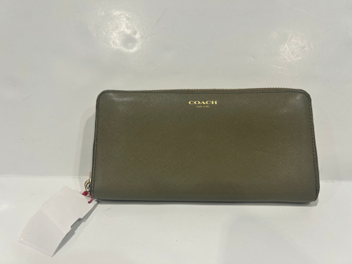 Vist Large View of Product Image Which is Used Coach Leather Wallet