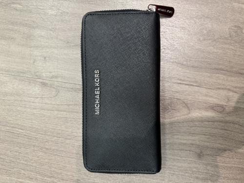 Vist Large View of Product Image Which is Used Michael Michael Kors Leather Wallet