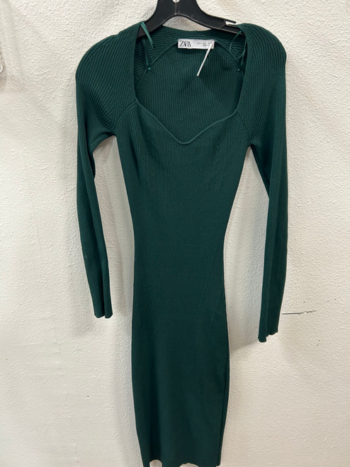 Vist Large View of Product Image Which is Used Zara Long Dress B S-4/6