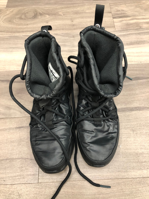 Vist Large View of Product Image Which is Used Nike Outerwear Boots 7