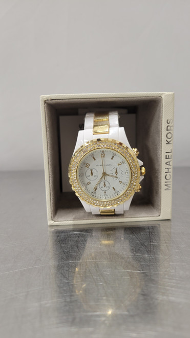 Vist Large View of Product Image Which is Used White Michael Kors Watch
