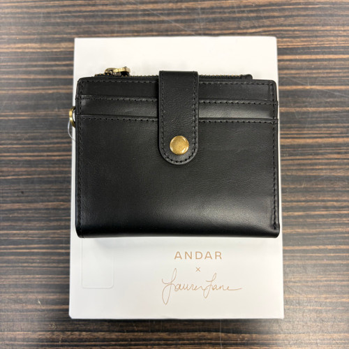 Vist Large View of Product Image Which is Used Andar Leather Wallet