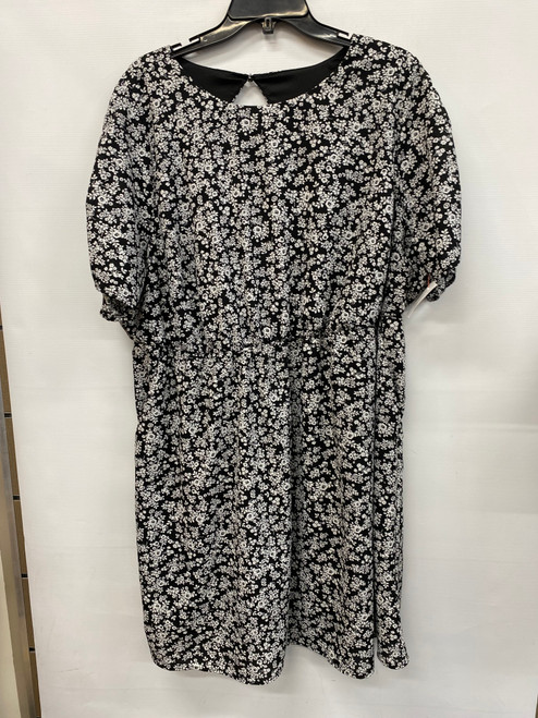 Vist Large View of Product Image Which is Used Torrid Short Dress F 3X-22